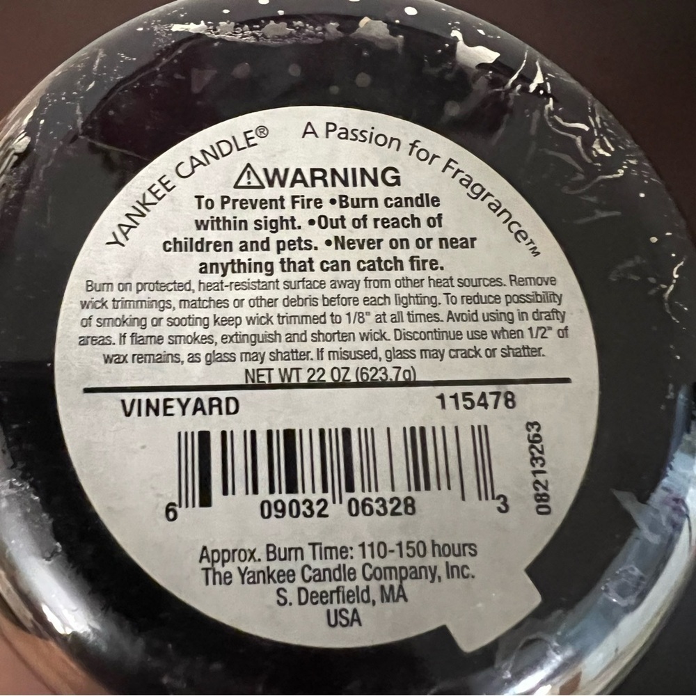 Yankee Candle Retired Vineyard Scent 22 Oz. Black Band RARE new unused - Picture 4 of 5